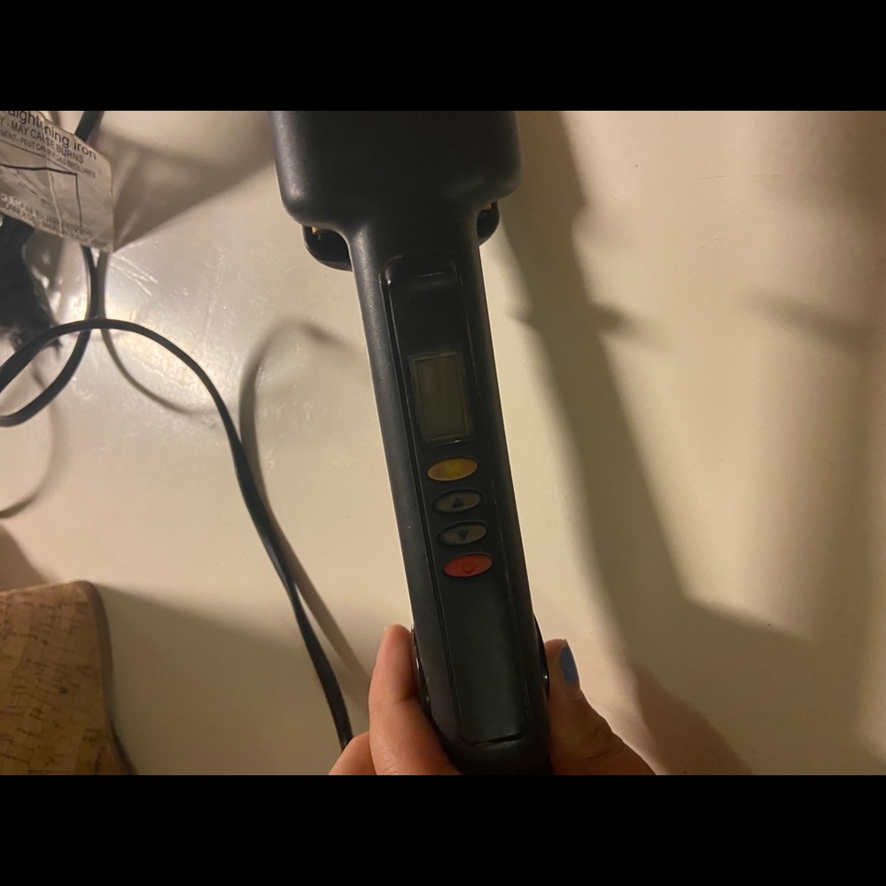 CHI used straitener but works great!!!
